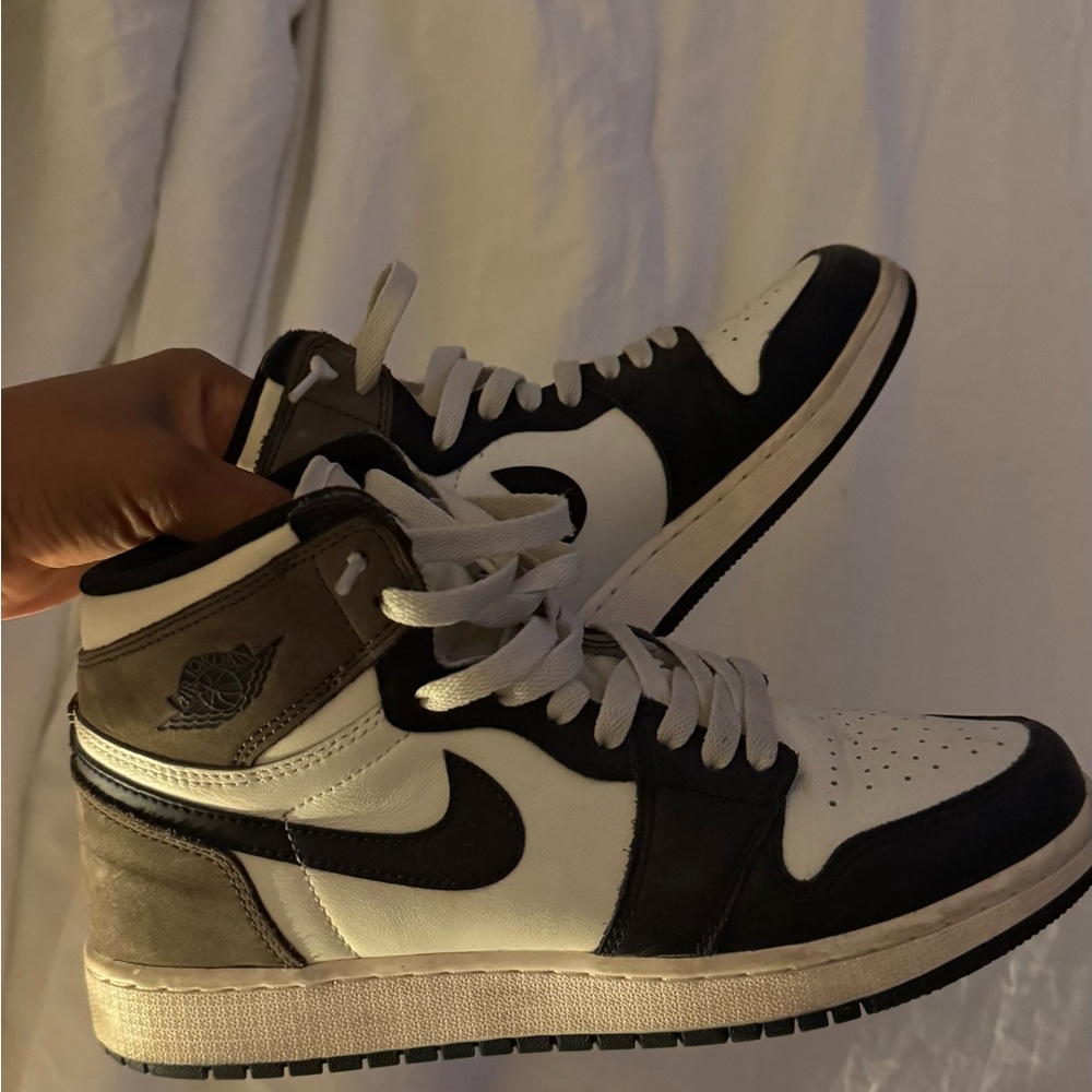 Jordan 1 Mochas